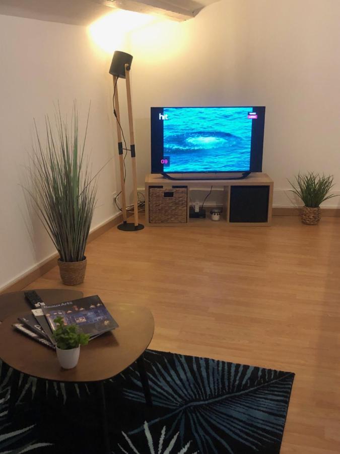 Le 41 Carnot Apartment *